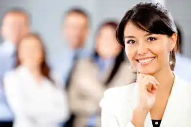 Бизнесвумен по-казахски – фото с сайта businesscollective.com